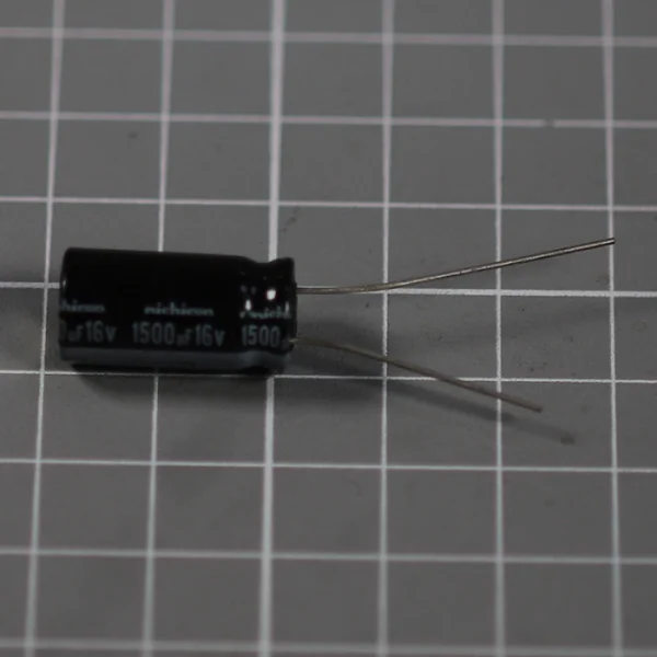 Конденсатор 16V 1500uf