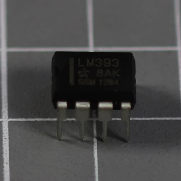 Микросхема LM393