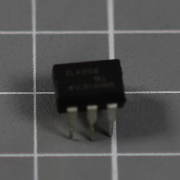 Микросхема IL4208 DIP-6