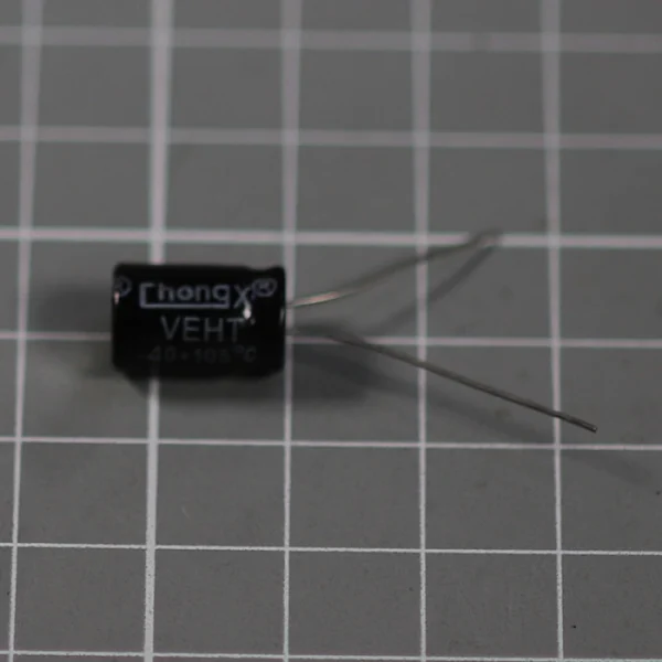 Конденсатор 400v/4.7uF