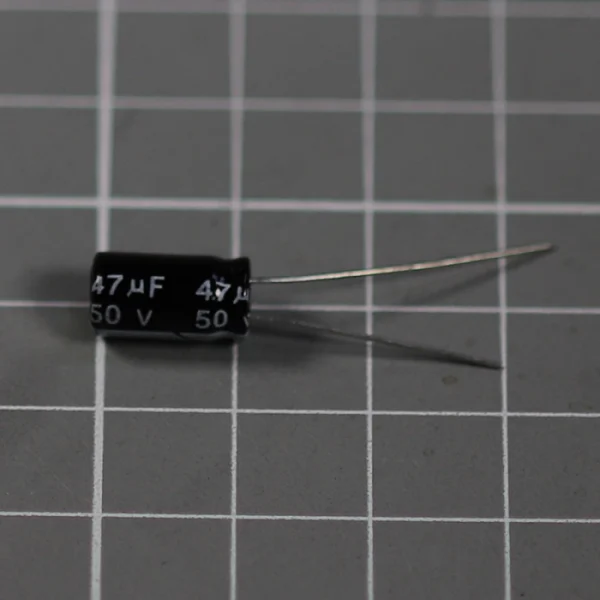 Конденсатор 50v/47uF