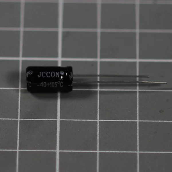 Конденсатор 100v/10uF