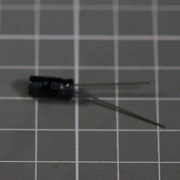 Конденсатор 100v/1uF