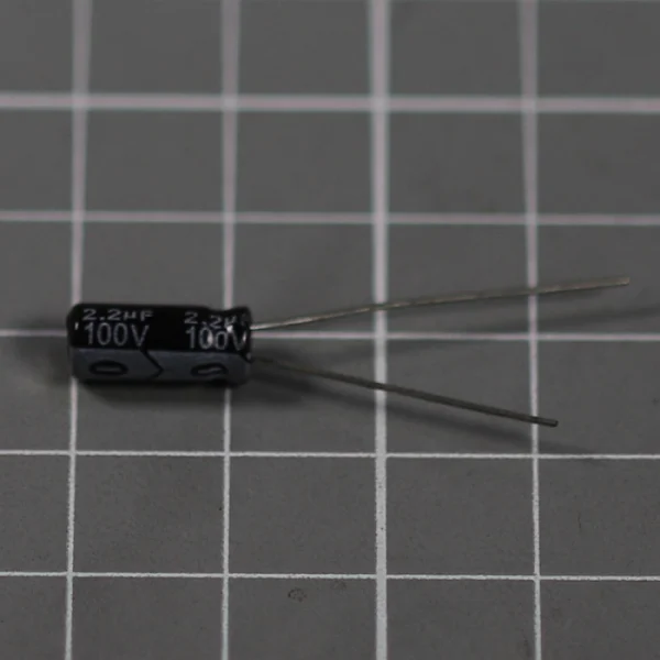 Конденсатор 100v/2.2uF