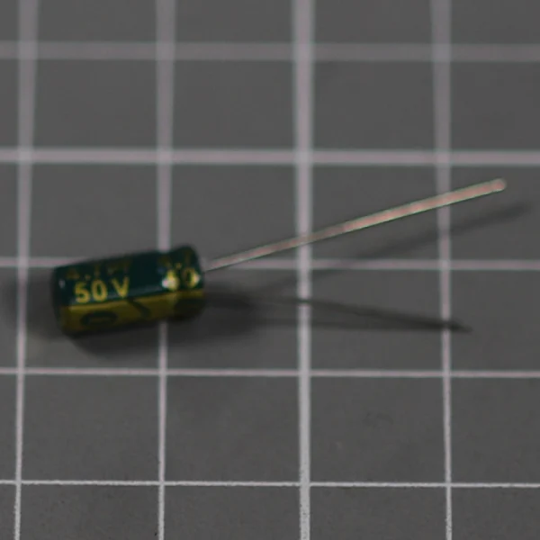 Конденсатор 50v/4.7uF